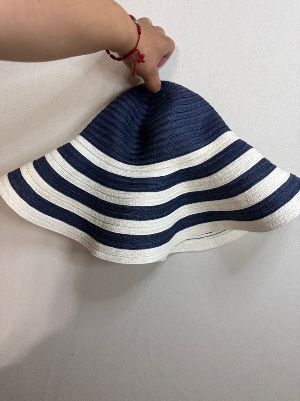 Vera Bradley Navy and White Striped Wide-Brim Sun Hat - Picture 5 of 5